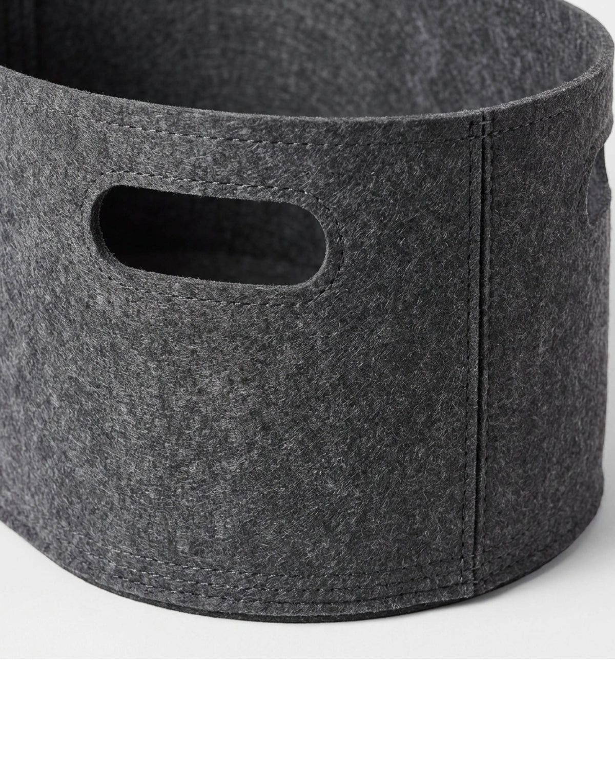 Qamvi Felt Oval Storage Basket with Cutout Handles 28 L - Detail view